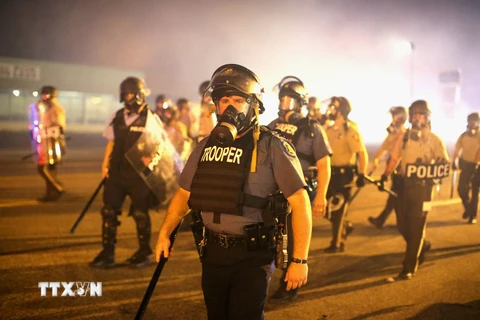 Cảnh sát Mỹ bắt hàng chục người trong vụ bạo động ở Ferguson
