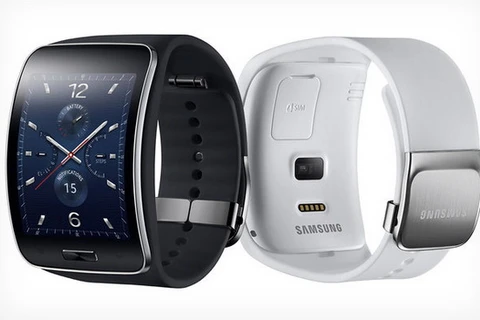 Samsung thông báo ra đồng hồ màn cong Gear S kết nối 3G