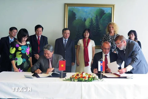 Slovakia-Việt Nam nối lại quan hệ hợp tác tư pháp sau 25 năm
