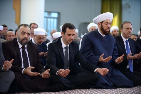 Tổng thống Syria al-Assad bất ngờ xuất hiện trước công chúng