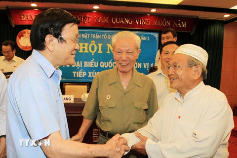 Chủ tịch nước tiếp xúc cử tri quận 1 và quận 3 của TP Hồ Chí Minh