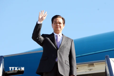 Thủ tướng Nguyễn Tấn Dũng bắt đầu chuyến tham dự ASEM 10