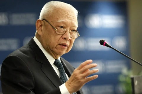 Cựu Trưởng Đặc khu Hong Kong kêu gọi các bên tiếp tục đàm phán