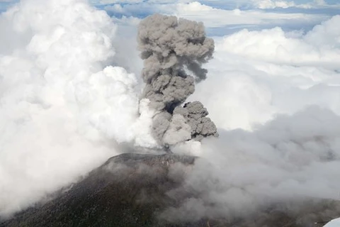 Costa Rica ban bố tình trạng khẩn cấp do núi lửa phun trào
