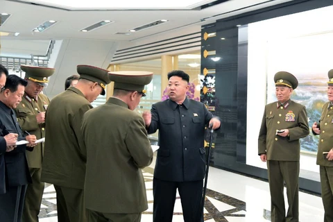 Ông Kim Jong-un tới chỉ đạo xây sân bay mới ở Bình Nhưỡng