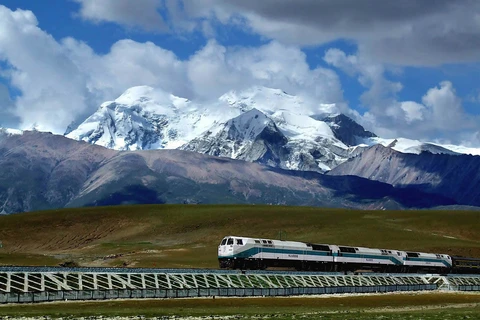 Trung Quốc xây dựng tuyến đường sắt chiến lược gần biên giới Ấn Độ