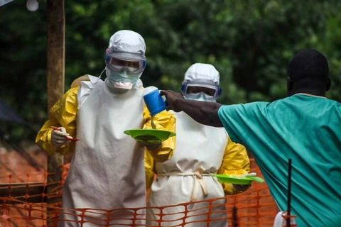 Các nước tiếp tục hỗ trợ Tây Phi đối phó với đại dịch Ebola