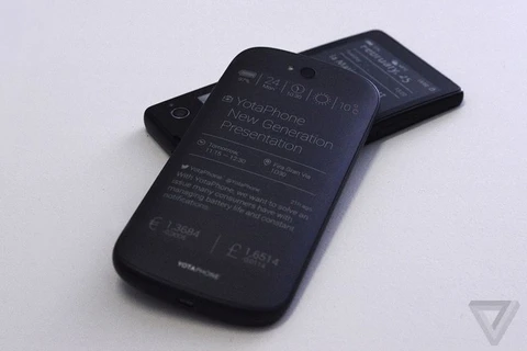 YotaPhone 2 - điện thoại dùng giấy điện tử sắp được bán ra