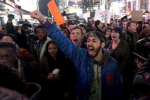 Biểu tình phản đối cảnh sát làm chết người da màu tại New York