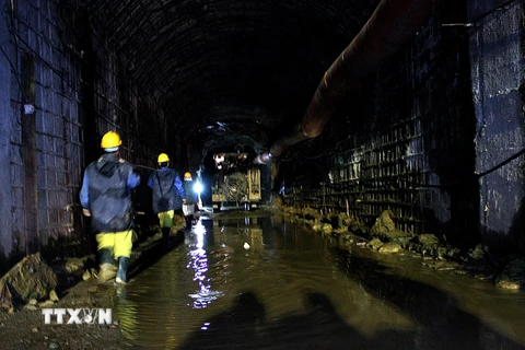 Vụ sập hầm thủy điện: “Ưu tiên số 1 là thoát nước, cứu người"