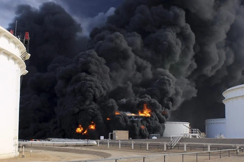 Libya kêu gọi quốc tế giúp dập tắt đám cháy tại các cơ sở dầu mỏ
