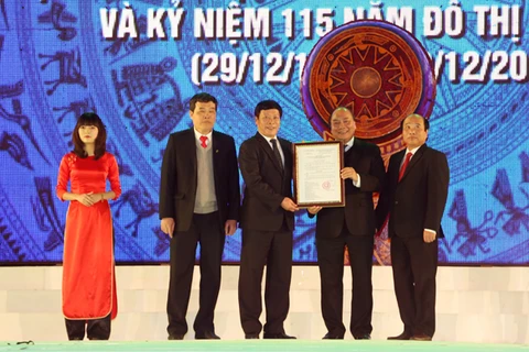 Kỷ niệm 115 năm đô thị Vĩnh Yên, công bố quyết định đô thị loại II