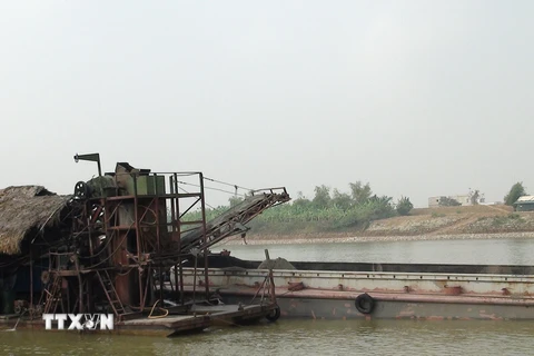 Bà Rịa-Vũng Tàu: Bắt 2 tàu khai thác khoáng sản trái phép