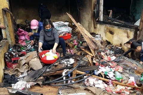 Vụ cháy chợ Ba Đồn: Hỗ trợ mỗi gian hàng bị cháy 5 triệu đồng