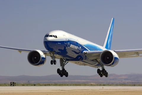 Hãng Airbus vượt Boeing về số đơn đặt hàng mua máy bay