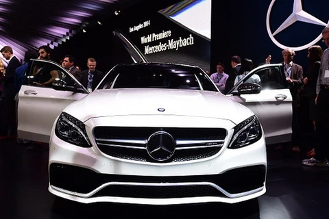 BMW và Mercedes đạt doanh số bán ôtô kỷ lục năm 2014
