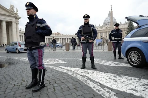 Người dân Italy sống trong sợ hãi với chủ nghĩa khủng bố