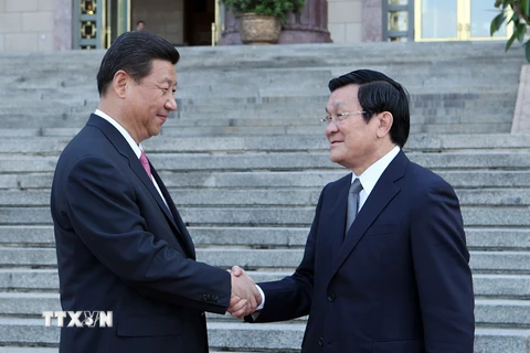 Lãnh đạo Việt-Trung trao đổi điện mừng 65 năm quan hệ ngoại giao