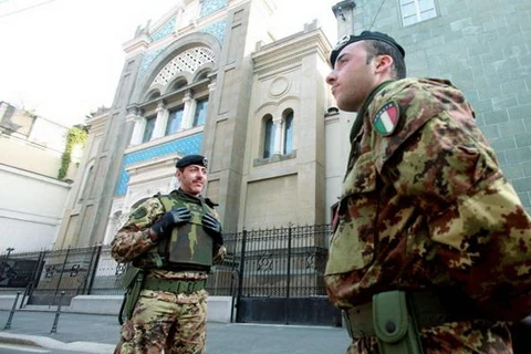 Italy thông qua sắc lệnh đặc biệt tăng cường chống khủng bố