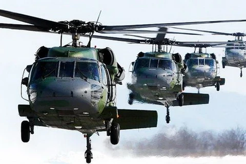 Tunisia tăng cường 8 trực thăng Black Hawks để chống al-Qaeda
