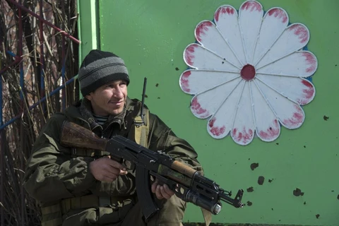 Ukraine: Luật về quy chế đặc biệt cho Donbass có hiệu lực