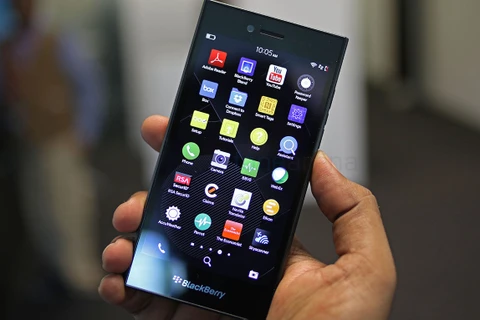 BlackBerry tạo "làn gió" đổi mới thứ hai với điện thoại Leap