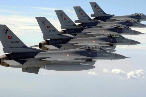 Thổ Nhĩ Kỳ điều số máy bay kỷ lục tuần tra biên giới với Syria