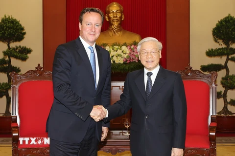 Tổng Bí thư Nguyễn Phú Trọng tiếp Thủ tướng Liên hiệp Vương quốc Anh và Bắc Ireland David Cameron. (Ảnh: Trí Dũng/TTXVN)
