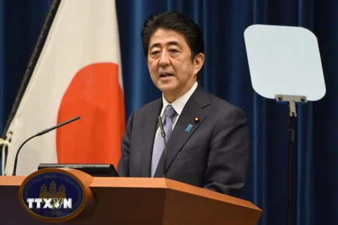 Thủ tướng Nhật Bản Shinzo Abe phát biểu nhân kỷ niệm 70 năm ngày kết thúc Thế chiến Hai. (Nguồn: AFP/TTXVN)
