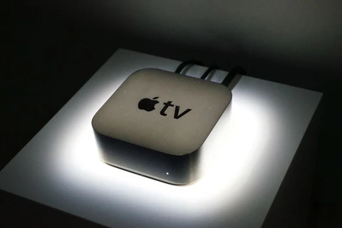 Apple ra Apple TV mới với Siri và App Store, bán ra vào tháng 10