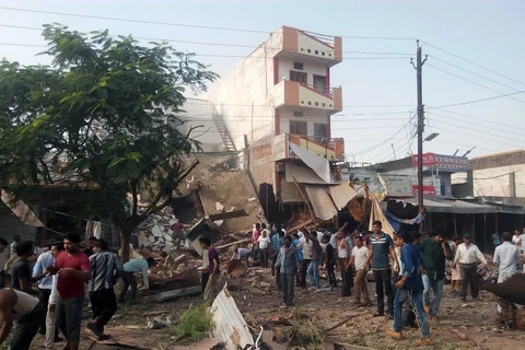 Hiện trường vụ nổ nhà hàng ở quận Jhabua, bang Madhya Pradesh, ngày 12/9. (Nguồn: AFP)