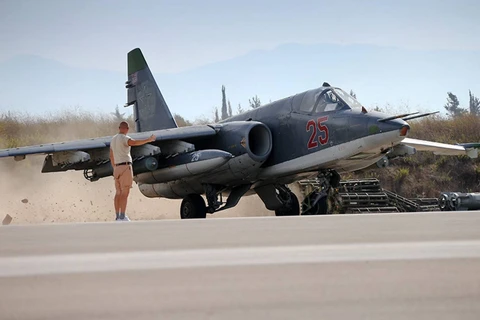 Máy bay SU-25 của quân đội Nga ở căn cứ Hmeymim, Syria. (Nguồn: Bộ Quốc phòng Nga/EPA)