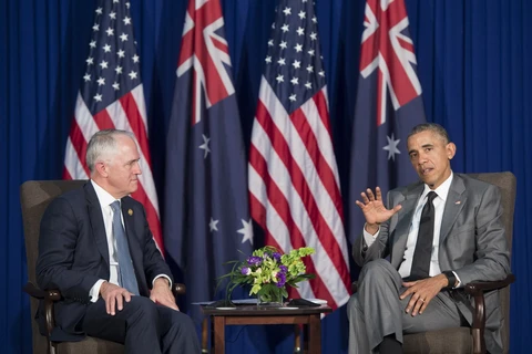Tổng thống Mỹ Barack Obama thảo luận với Thủ tướng Australia Malcolm Turnbull. (Nguồn: AFP)
