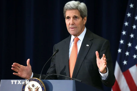 Ngoại trưởng Mỹ John Kerry phát biểu về các vụ tấn công khủng bố của IS ở Paris, tại thủ đô Washington, Mỹ ngày 18/11.(Nguồn: AFP/TTXVN)