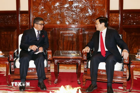 Chủ tịch nước Trương Tấn Sang tiếp Đại sứ đặc mệnh toàn quyền Indonesia Mayerfas. (Ảnh: Nguyễn Khang/TTXVN)