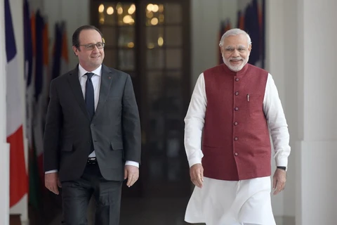 Tổng thống Pháp Francois Hollande và Thủ tướng Ấn Độ Modi tại New Delhi, ngày 25/1. (Nguồn: AFP)