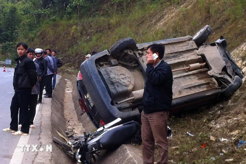 Hiện trường vụ tai nạn giao thông ở Điện Biên, ngày 23/1. (Ảnh: Xuân Tư/TTXVN)