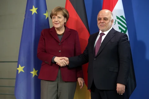 Thủ tướng Đức Angela Merkel đón tiếp Thủ tướng Iraq Haider al-Abadi. (Nguồn: AFP)