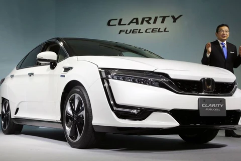 Honda ra mắt ôtô dùng pin nhiên liệu có thể chạy gần 1.000 km 