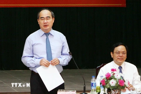 Chủ tịch Nguyễn Thiện Nhân phát biểu tại buổi làm việc với lãnh đạo tỉnh Quảng Trị. (Ảnh: Nguyễn Dân/TTXVN)