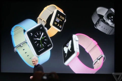 Apple Watch ​hạ giá xuống còn 299 USD, thêm dây đeo mới