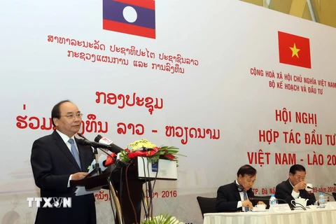 Phó Thủ tướng Chính phủ Nguyễn Xuân Phúc phát biểu tại hội nghị. (Ảnh: Trần Lê Lâm/TTXVN)