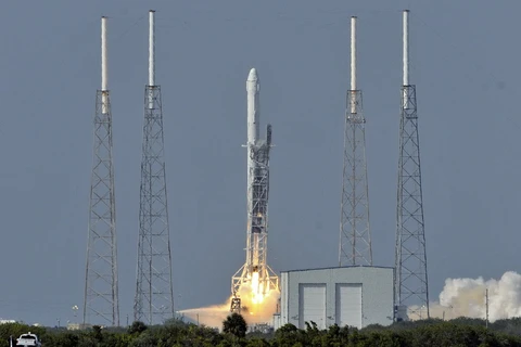 Tên lửa đẩy Falcon 9 được phóng vào lúc 16 giờ 43 phút, chiều 8/4 (giờ địa phương). (Nguồn: AFP)