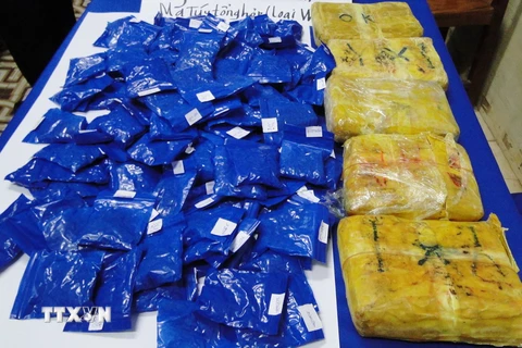 Bắt đối tượng người Lào định bán 30.000 viên ma túy vào Việt Nam