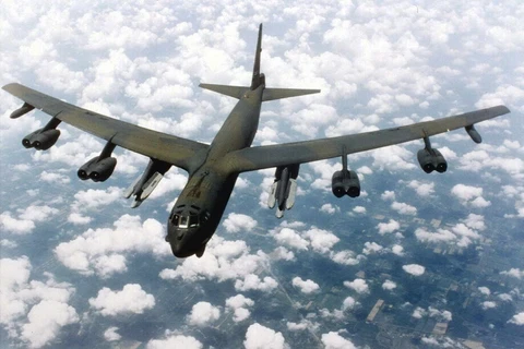 Máy bay ném bom B-52. (Nguồn: EPA)