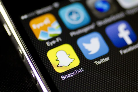 Snapchat đã vượt mặt mạng Twitter về số lượng người dùng