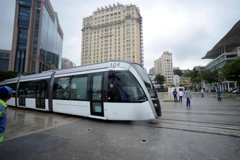 Hệ thống tàu hỏa hạng nhẹ mới (VLT) ở thành phố Rio de Janeiro. (Nguồn: riotimesonline.com)