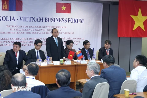 Thủ tướng Chính phủ Nguyễn Xuân Phúc phát biểu tại Diễn đàn doanh nghiệp Mông Cổ-Việt Nam. (Ảnh: Thống Nhất/TTXVN)