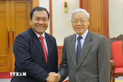 Tổng Bí thư Nguyễn Phú Trọng tiếp Đại sứ Campuchia tại Việt Nam, ngài Hul Phany đến chào từ biệt nhân kết thúc nhiệm kỳ công tác tại Việt Nam. (Ảnh: Nguyễn Khang/TTXVN)