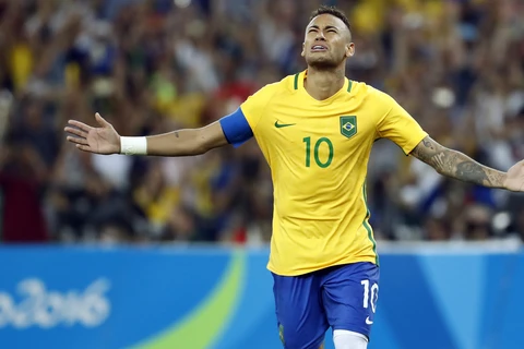 Neymar sung sướng khi giúp bóng đá Brazil có huy chương vàng Olympic đầu tiên. (Nguồn: AFP)